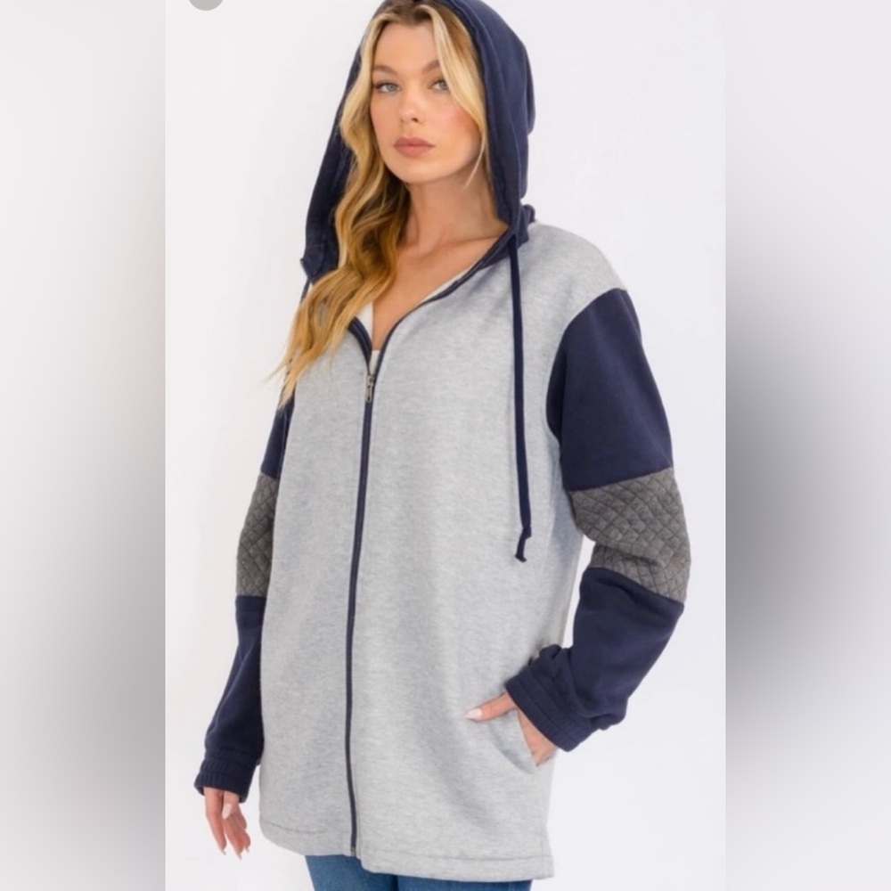 NWOT Brand New never worn Hooded Jacket Long Line Fleece Lined Quilted Detail